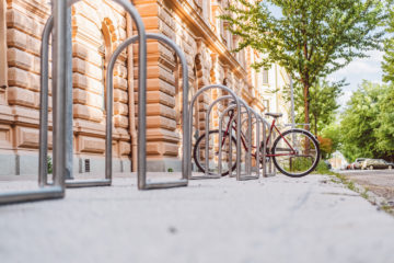 Brněnští cyklisté můžou využít nové stojany pro kola