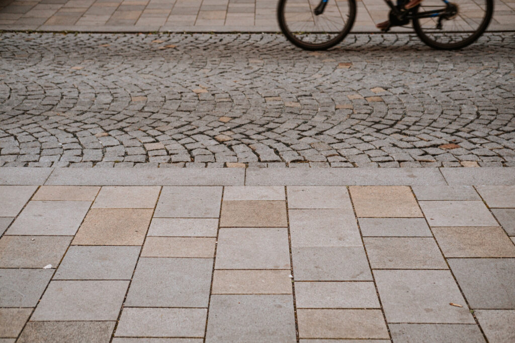 Důraz kladený na historii, kvalitu nebo snížení přehřívání ulic: Brno má závazný Standard povrchů pro své historické jádro